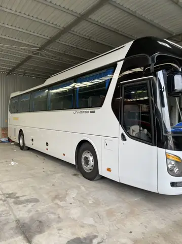 Xe Ô Tô 60 Chỗ