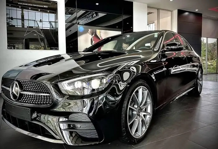 Xe Ô Tô Mercedes E300