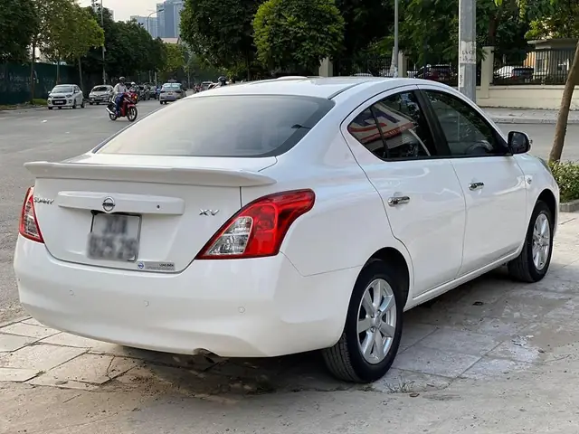 Xe Ô Tô Nissan Sunny Cũ