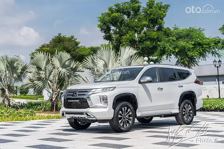 Xe Ô Tô Outlander Sport