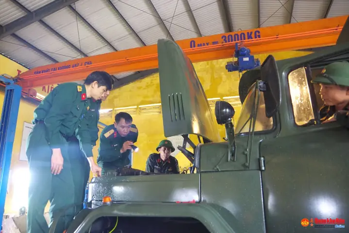 Xe Ô Tô Quân Đội